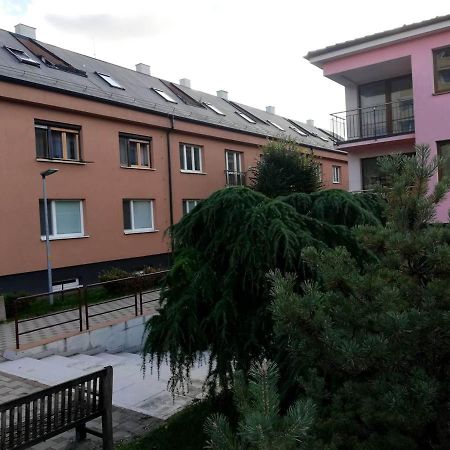 Galeria Stastie Apartment Senec Luaran gambar