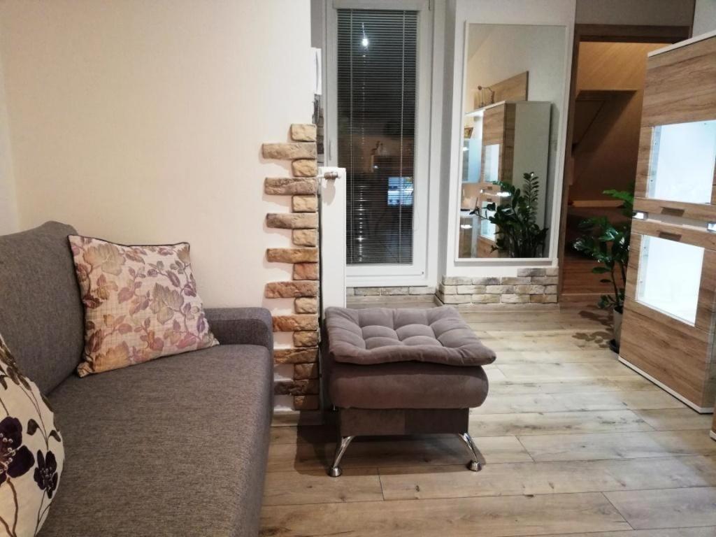 Galeria Stastie Apartment Senec Luaran gambar